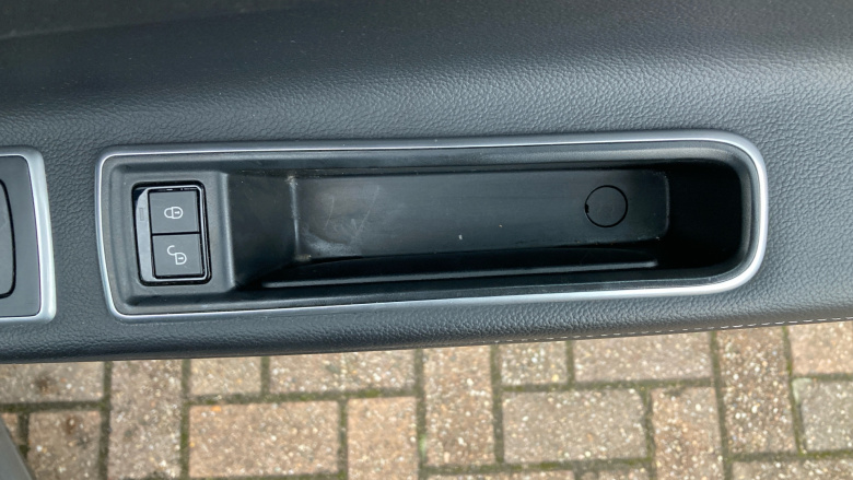 Jaguar XF 2.0d [180] R-Sport 4dr Auto Diesel Saloon